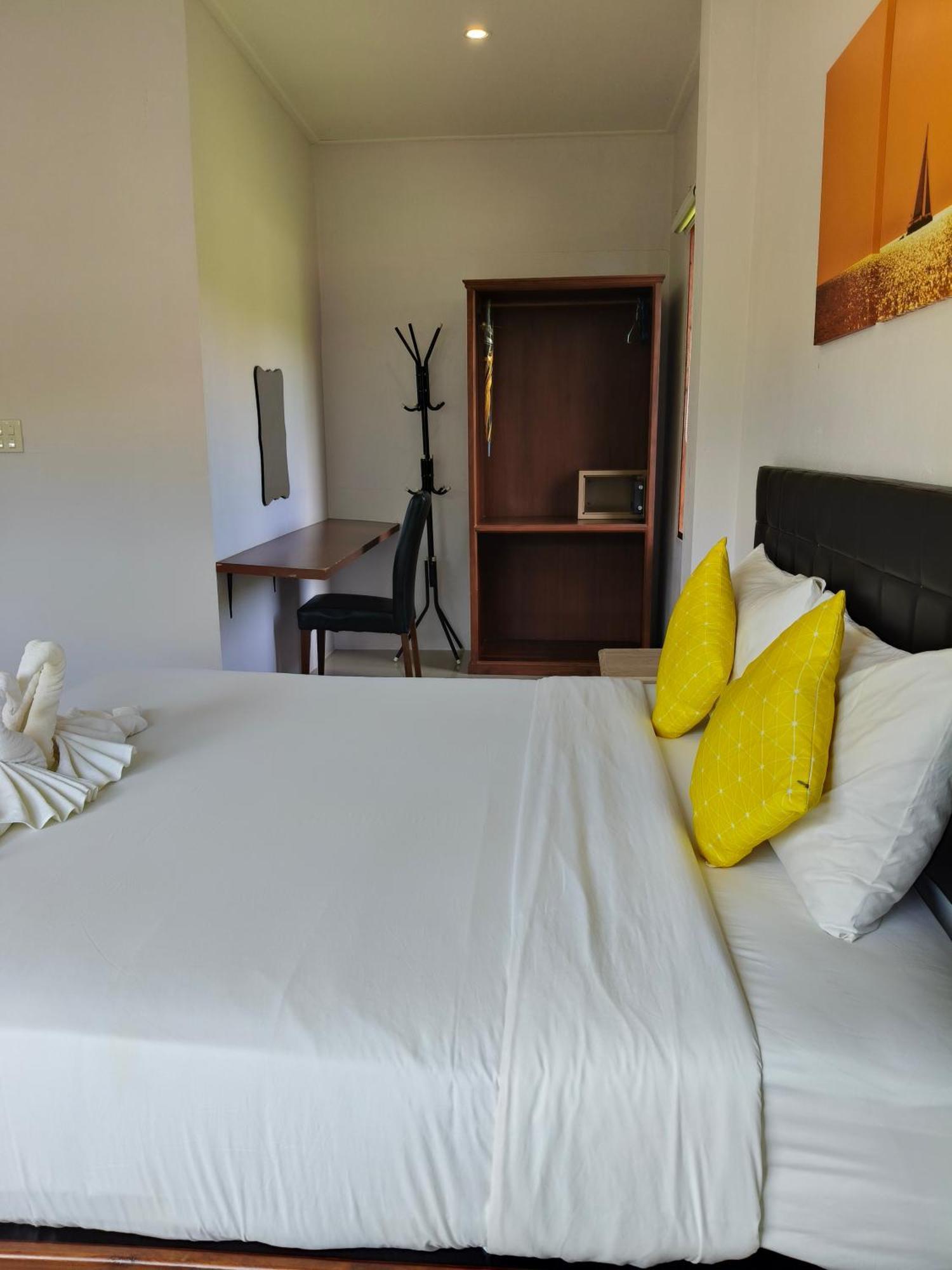 The Lodge At Koh Kood Ko Kut Екстериор снимка